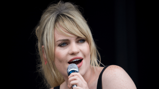 duffy-esta-de-vuelta-con-una-nueva-rola-llamada-river-in-the-sky