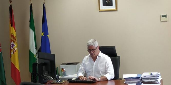 Ismael-Torres-alcalde-Huercal-Almeria 1497760447 125245284 667x375