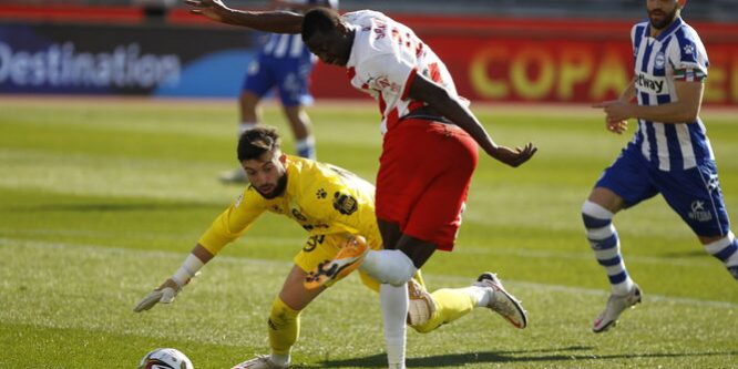 Sadiq-espuela-mirada-Sivera-Laguardia 1538556262 130613411 667x375