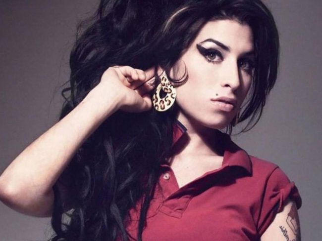 amywinehouse2207r crop1536951588327.jpg 1902800913