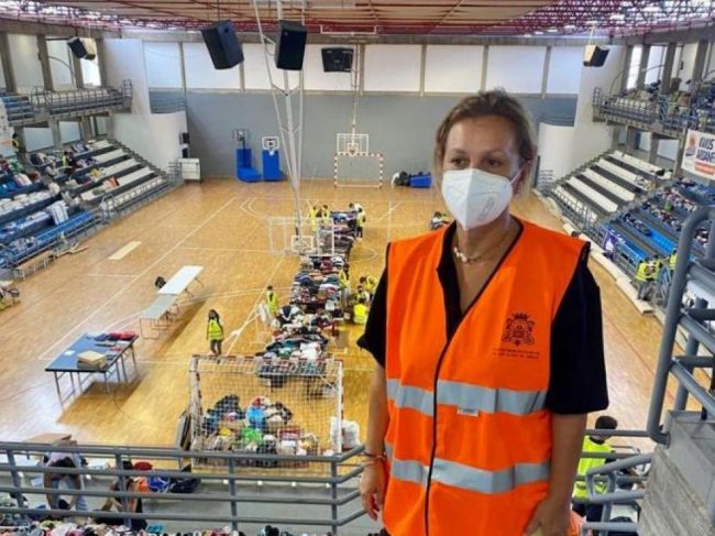 elena-pais-concejala-de-igualdad-del-ayuntamiento-de-llanos-de-aridane huércal ayuda a la palma