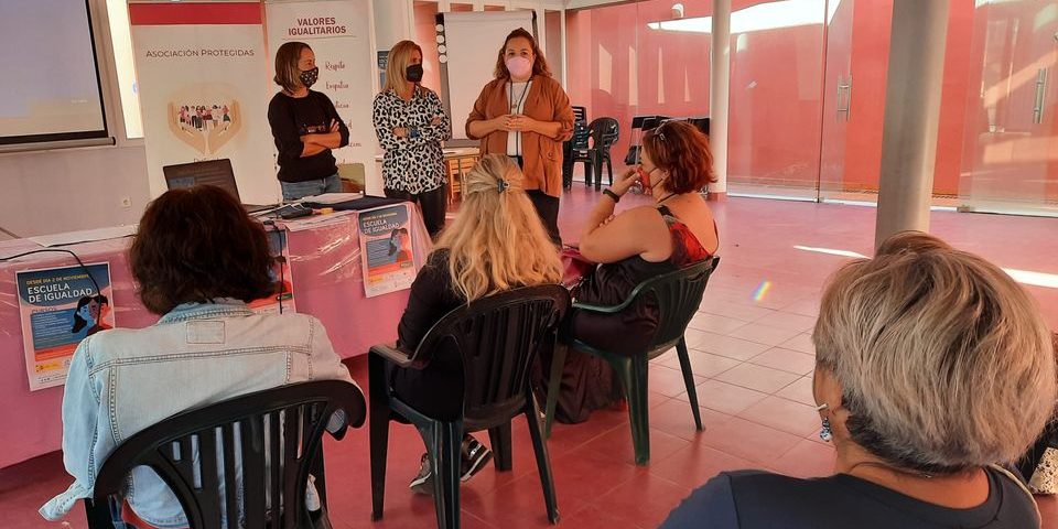 Escuela Igualdad Huércal