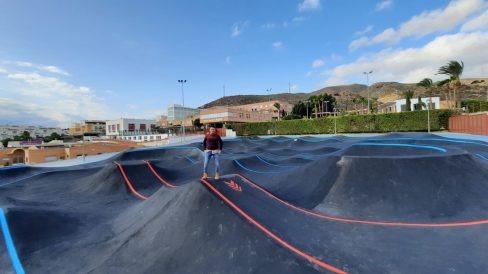 Café con Pomedio Deporte y Medioambiente Huércal 22.