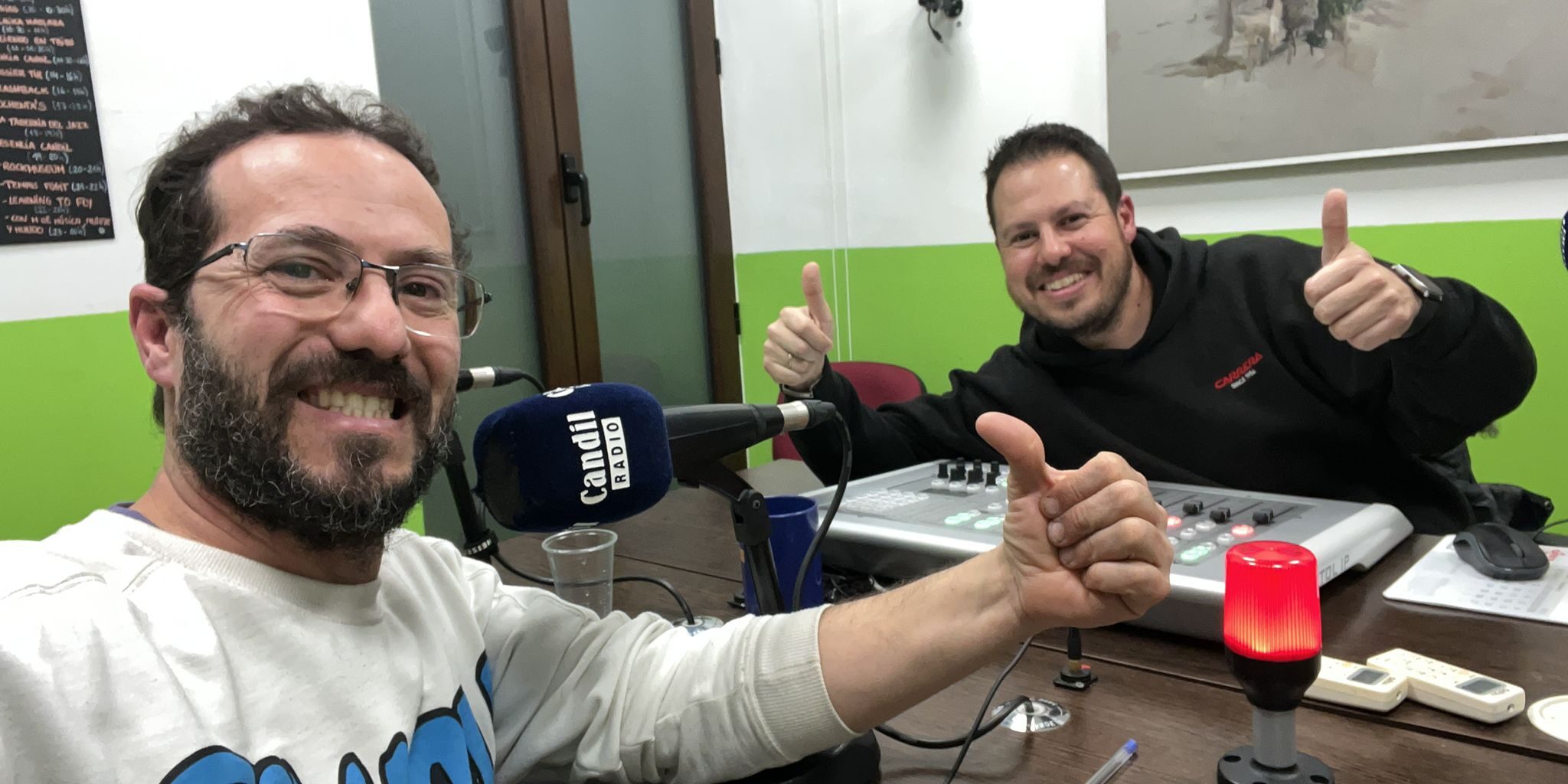 Game and bits 2024-03-07 En este nuevo programa de Joaquín "El Entendido" de Arcade Bits y Bibi Ruiz, director de la revista de videojuegos Creative Future Games, hoy hacemos una comparativa de las consolas next gen: rendimiento, retrojugabilidad, juegos exclusivos,.... ¿Cuál eliges tu?