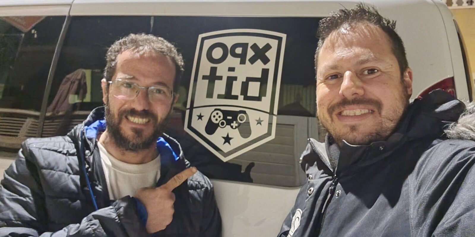 En este nuevo programa de Joaquín "El Entendido" de Arcade Bits y Bibi Ruiz, director de la revista de videojuegos Creative Future Games, hablamos de el juego más extraño de Nintendo Switch, recreativas, una cortadora de cesped para jugar al Doom y mucho más.