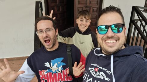 Descripcion: En este nuevo programa de Joaquín "El Entendido" de Arcade Bits y Bibi Ruiz, director de la revista de videojuegos Creative Future Games, hablamos del juego que ha sacado Toriyama a título póstumo, Lego se une a Dungeon and Dragons, y la creación de los NEO NPSs con la inteligencia artificial generativa.