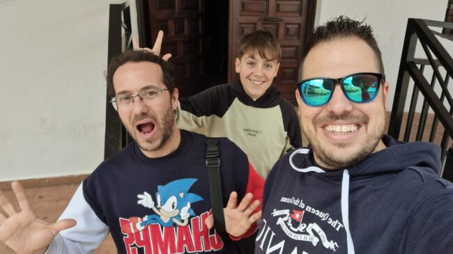 Descripcion: En este nuevo programa de Joaquín "El Entendido" de Arcade Bits y Bibi Ruiz, director de la revista de videojuegos Creative Future Games, hablamos del juego que ha sacado Toriyama a título póstumo, Lego se une a Dungeon and Dragons, y la creación de los NEO NPSs con la inteligencia artificial generativa.