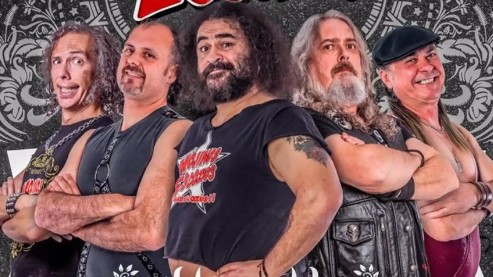 Mojinos Escozíos es un grupo que nació del divertimento de sus componentes, en un principio lo único que pretendían era pasárselo bien, de ahí que todas las letras estuvieran compuestas en clave de humor. Renegados de los heavys y repudiado por los poperos, el grupo siempre se ha caracterizado por hacer un hard rock impresionante, donde las guitarras tienen mucho protagonismo, así como la contundencia de la batería que en ocasiones roza la perfección. Mojinos ha sido el único grupo que ha tenido una visión distinta del rock en este país, cansados de letras satánicas y rebuscadas, ya era hora que se le diera otro aire al rock en España. Muchas gracias.