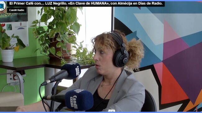 Como filántropa, busca resaltar lo positivo y fomentar el optimismo. Ha organizado eventos notables, como las tres primeras ediciones de “Bodas de Ensueño” en el Teatro Cervantes y la Feria del Corredor durante cinco años con Grupo Nexa. Además, ha sido confidente de más de 100 parejas en el día de su boda desde 2010. Definiéndose ante todo como cantante y compositora, presentó su primer álbum de Soul junto a Juanma Linde y “En Clave de Soul” en marzo de 2022, gracias al apoyo del público a través de un Crowdfunding. Recientemente, logró la transición de autónoma a empresaria, sumando a su empresa a cuatro mujeres más en Eventos Creativos Luz. Busca inspirar a madres autónomas y empresarias, resaltando la capacidad de las mujeres para alcanzar sus metas mediante la colaboración mutua.