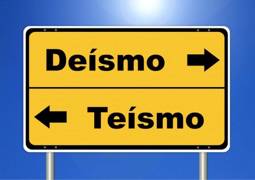 Deismo-e-Teismo-520×368