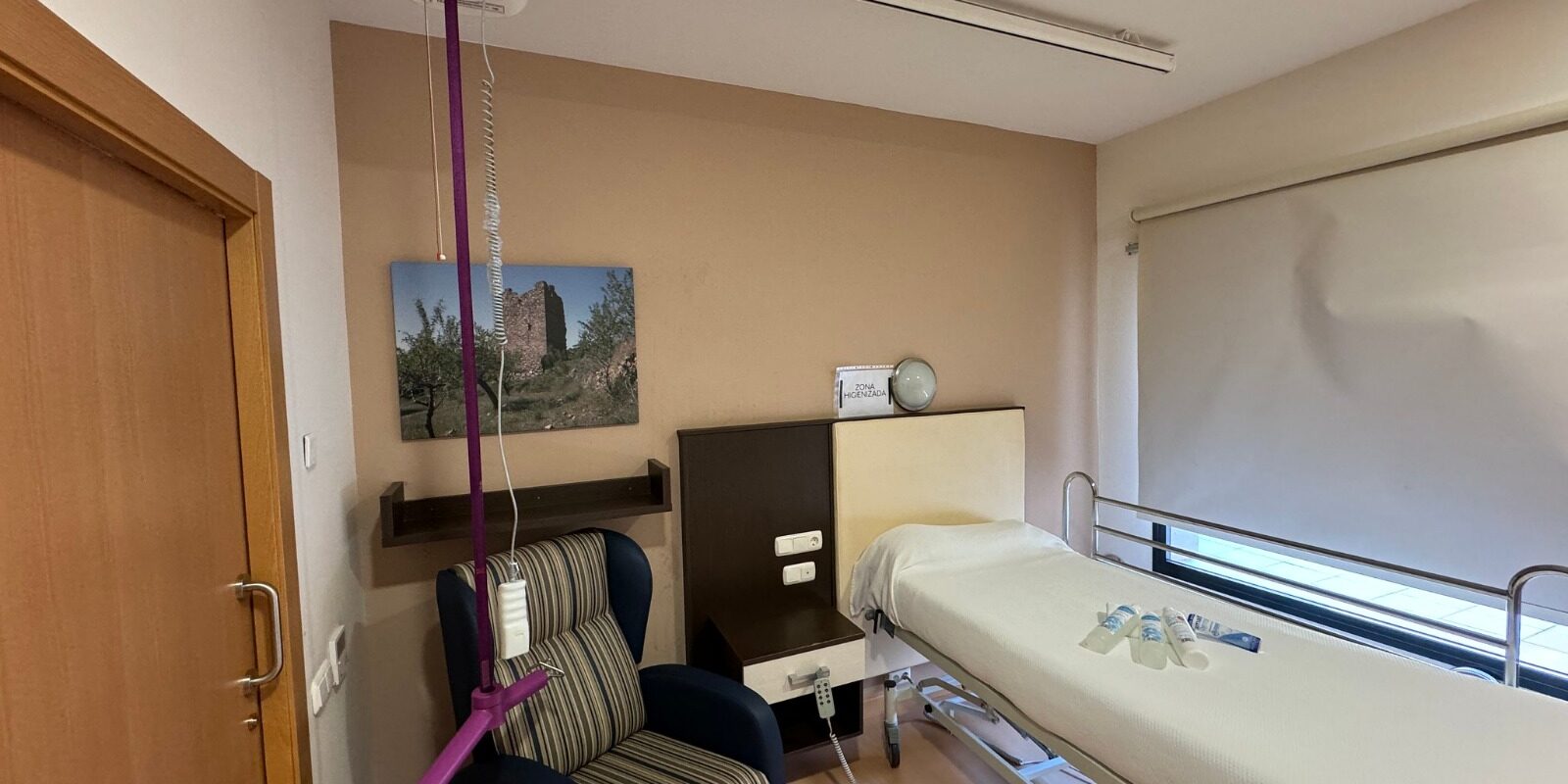 f4a7d701-2469-4a83-8ada-ef8d4aab3656